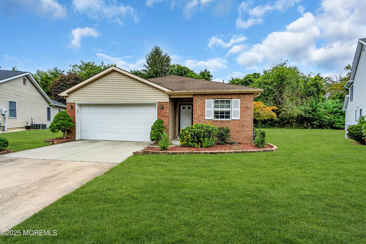 1970 Cherryvale Court - Photo 1