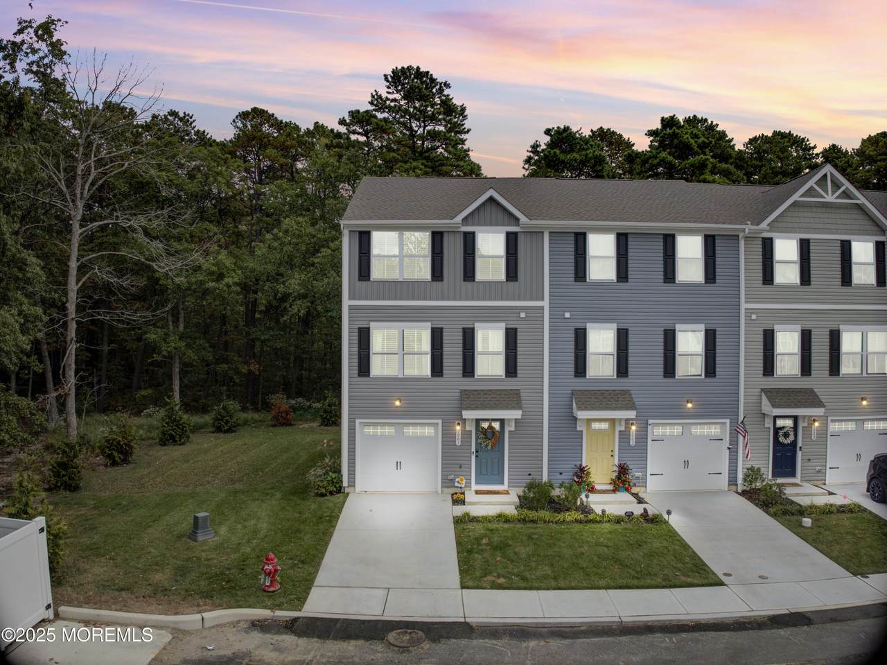 1001 Cyprus Court - Photo 1