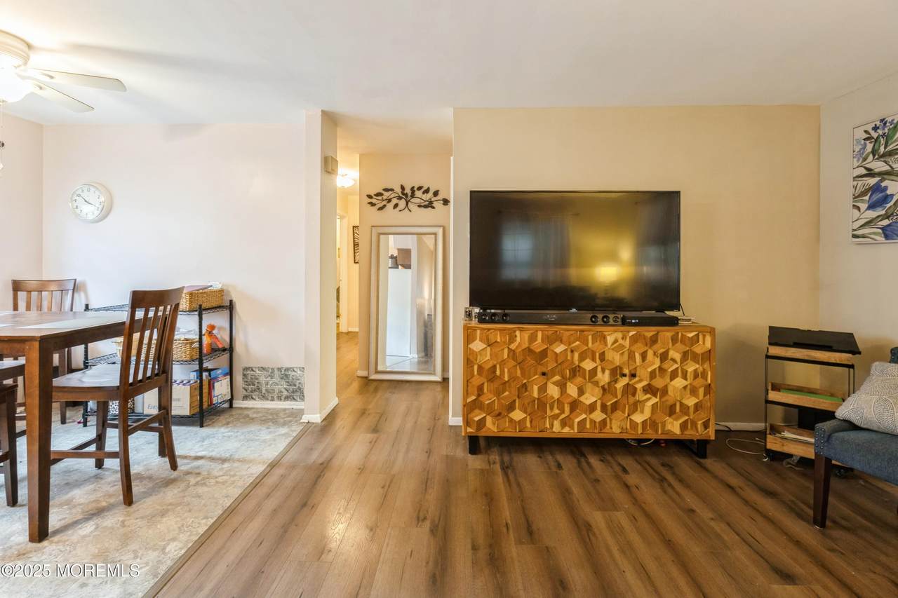 6 Pembroke Lane - Photo 1