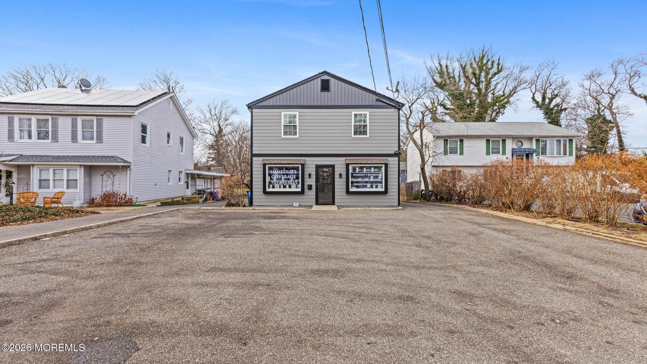 1225 Bay Avenue - Photo 1