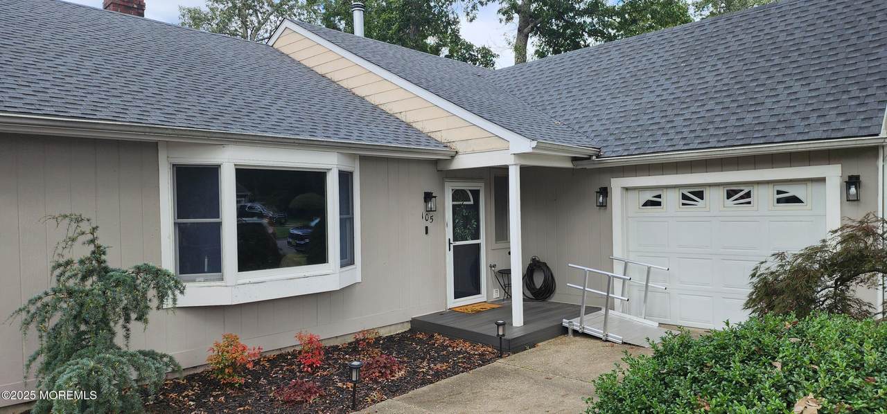 105 Menlow Court - Photo 1