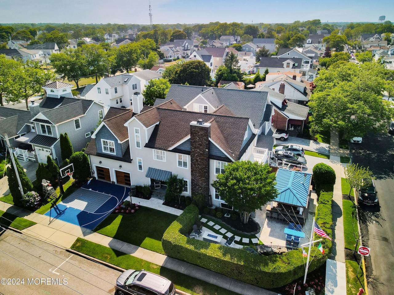 301 16th Avenue - Photo 1