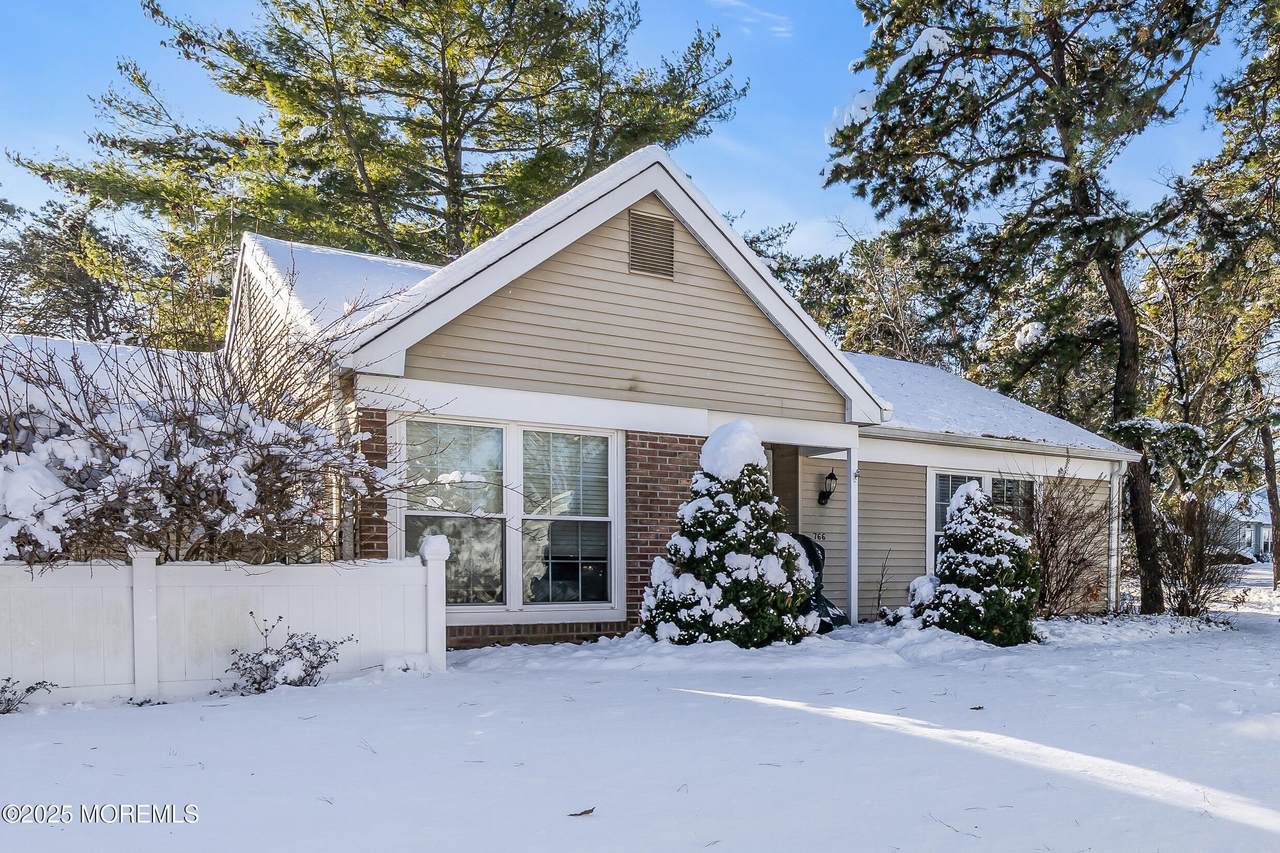 766B Liverpool Circle - Photo 1