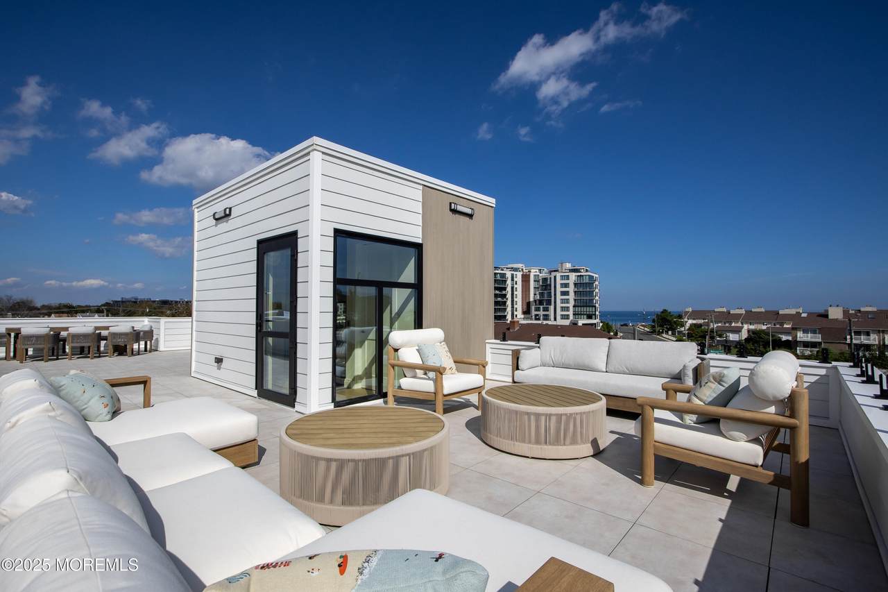 4 Seashore Drive - Photo 1