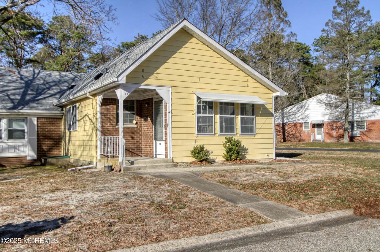 11 Mohican Lane - Photo 1