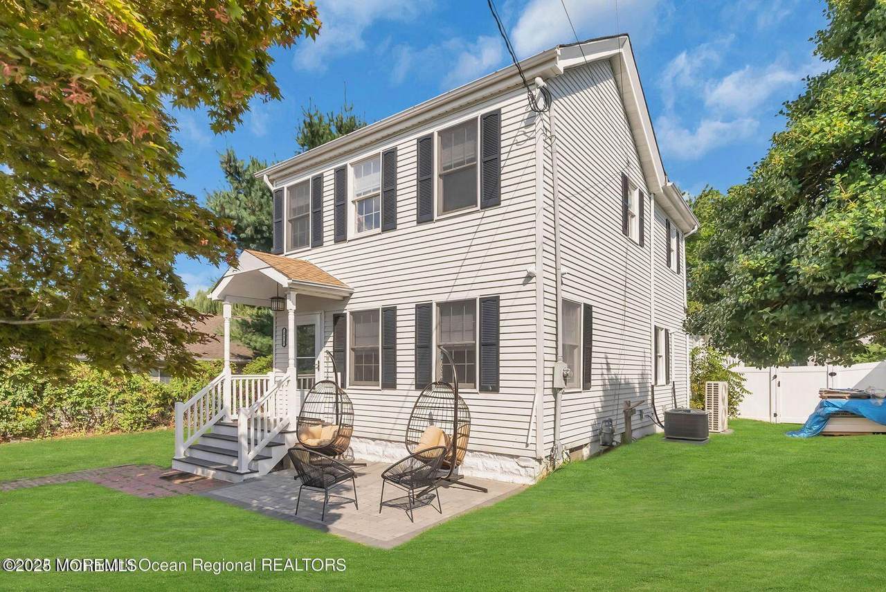 373 Park Avenue - Photo 1