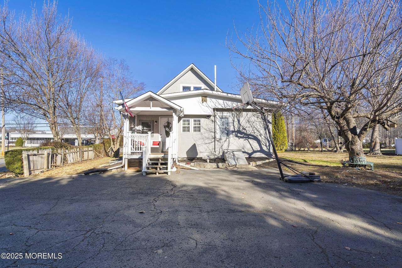 396 Monmouth Street - Photo 1