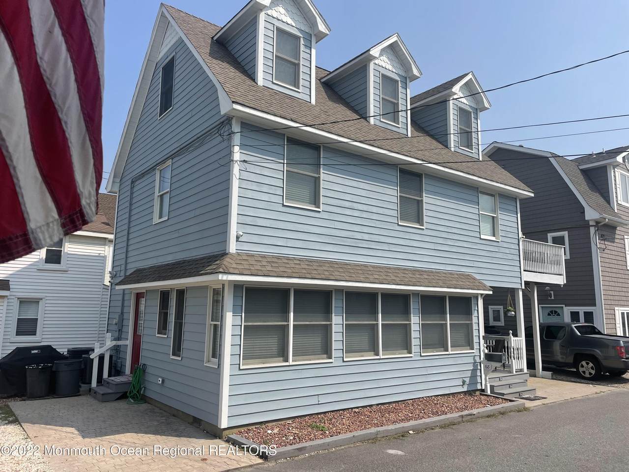 68 Pacific Way - Photo 1