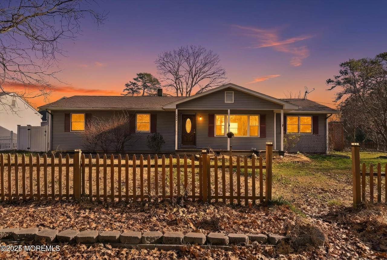 1000 Bismarck Street - Photo 1