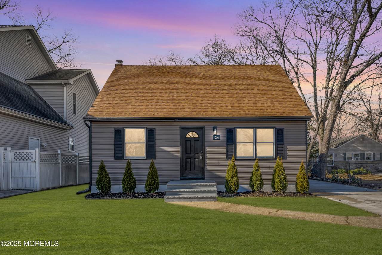 24 Unity Drive - Photo 1