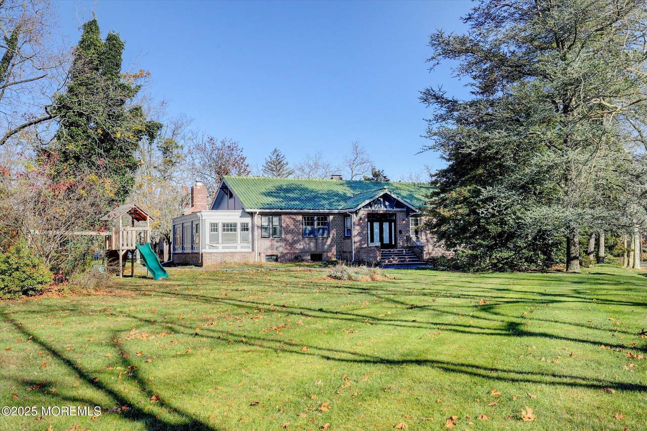 589 Westwood Avenue - Photo 1