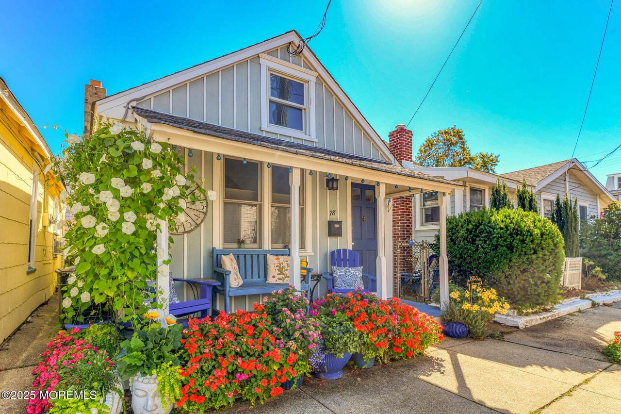 77 Abbott Avenue - Photo 1