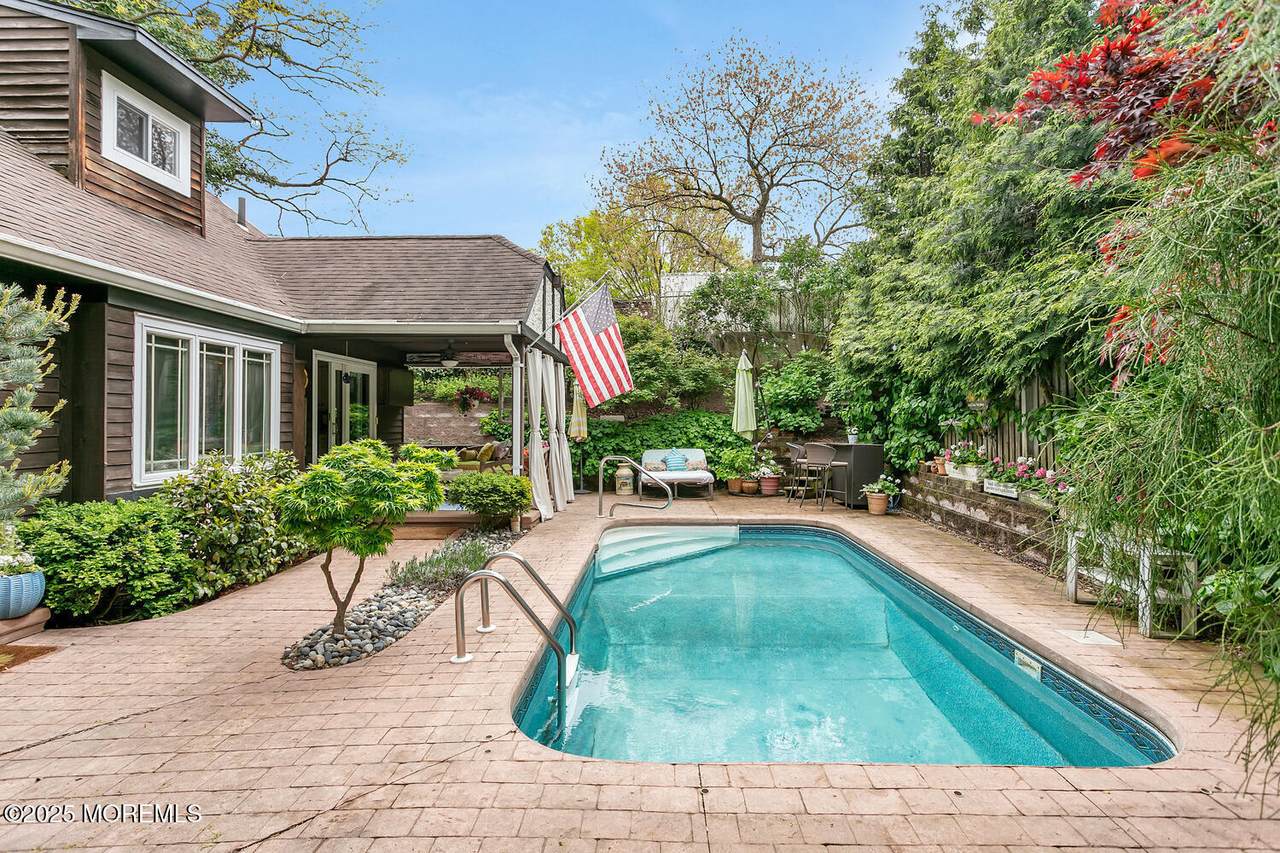 85 Valley Avenue - Photo 1