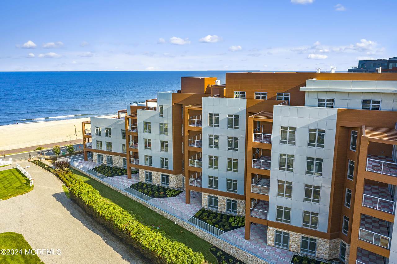 345 Ocean Boulevard - Photo 1