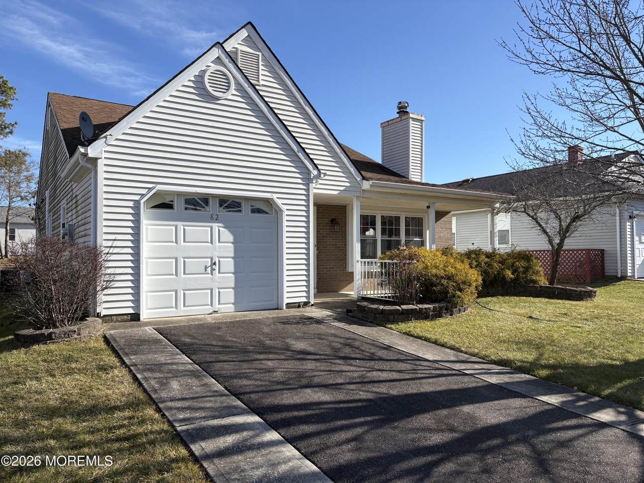 82 Trent Drive - Photo 1
