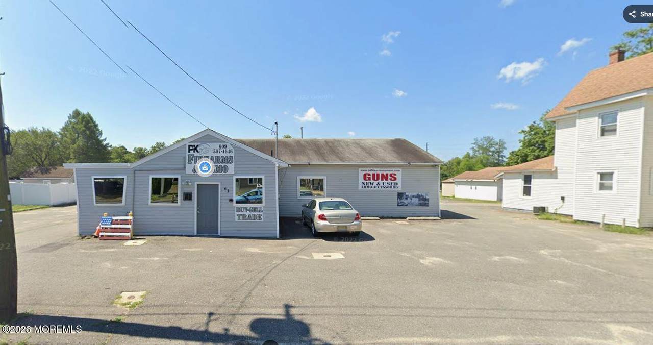 63 Bay Avenue - Photo 1