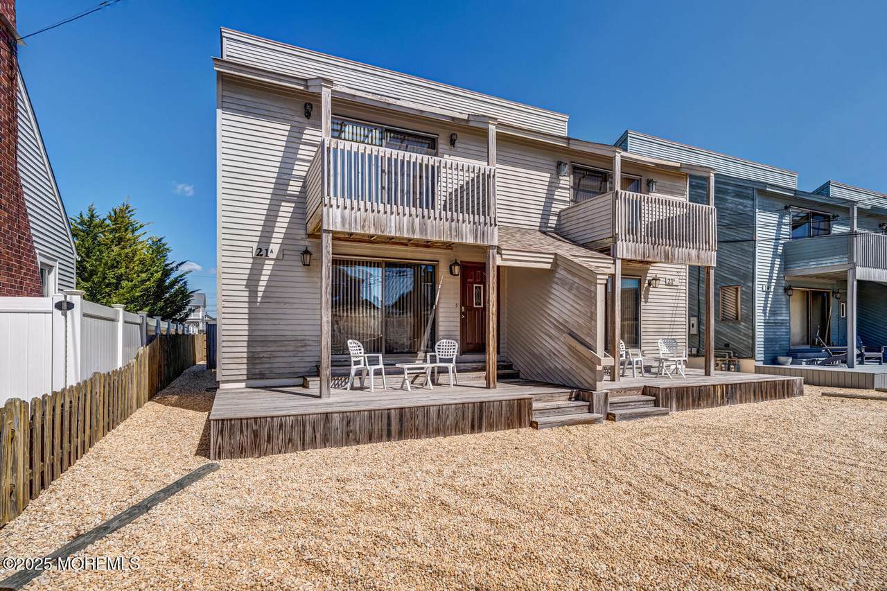 21 Brown Avenue - Photo 1
