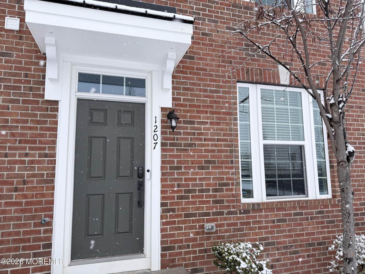 1207 English Lane - Photo 1