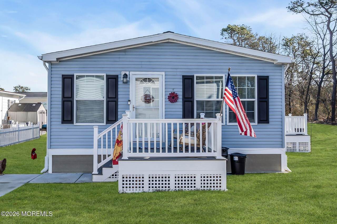 55 Woodchuck Parkway - Photo 1