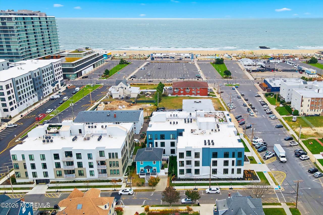 215 2nd Avenue - Photo 1