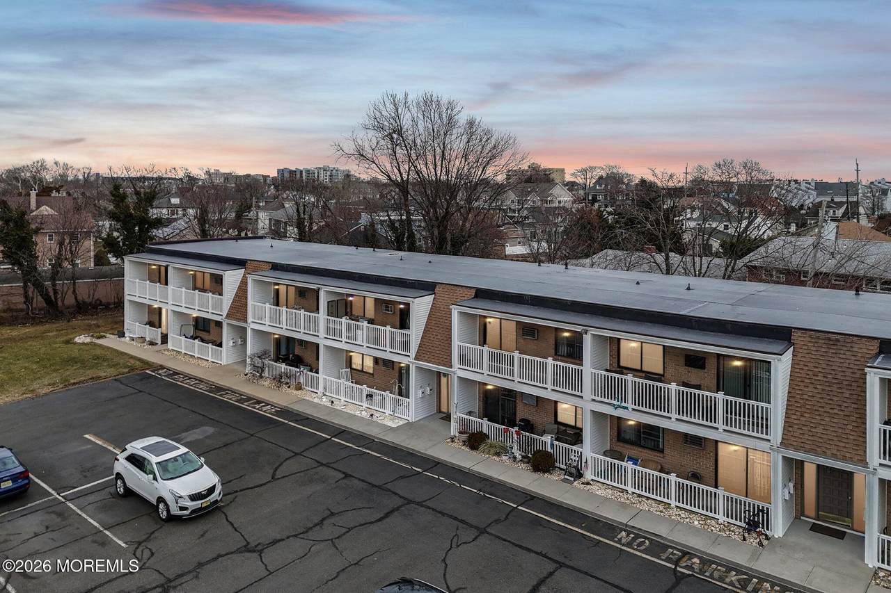 119 Avery Avenue - Photo 1