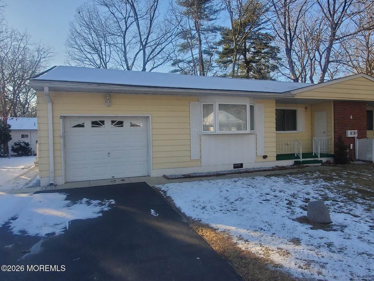 4 Wyoming Avenue - Photo 1