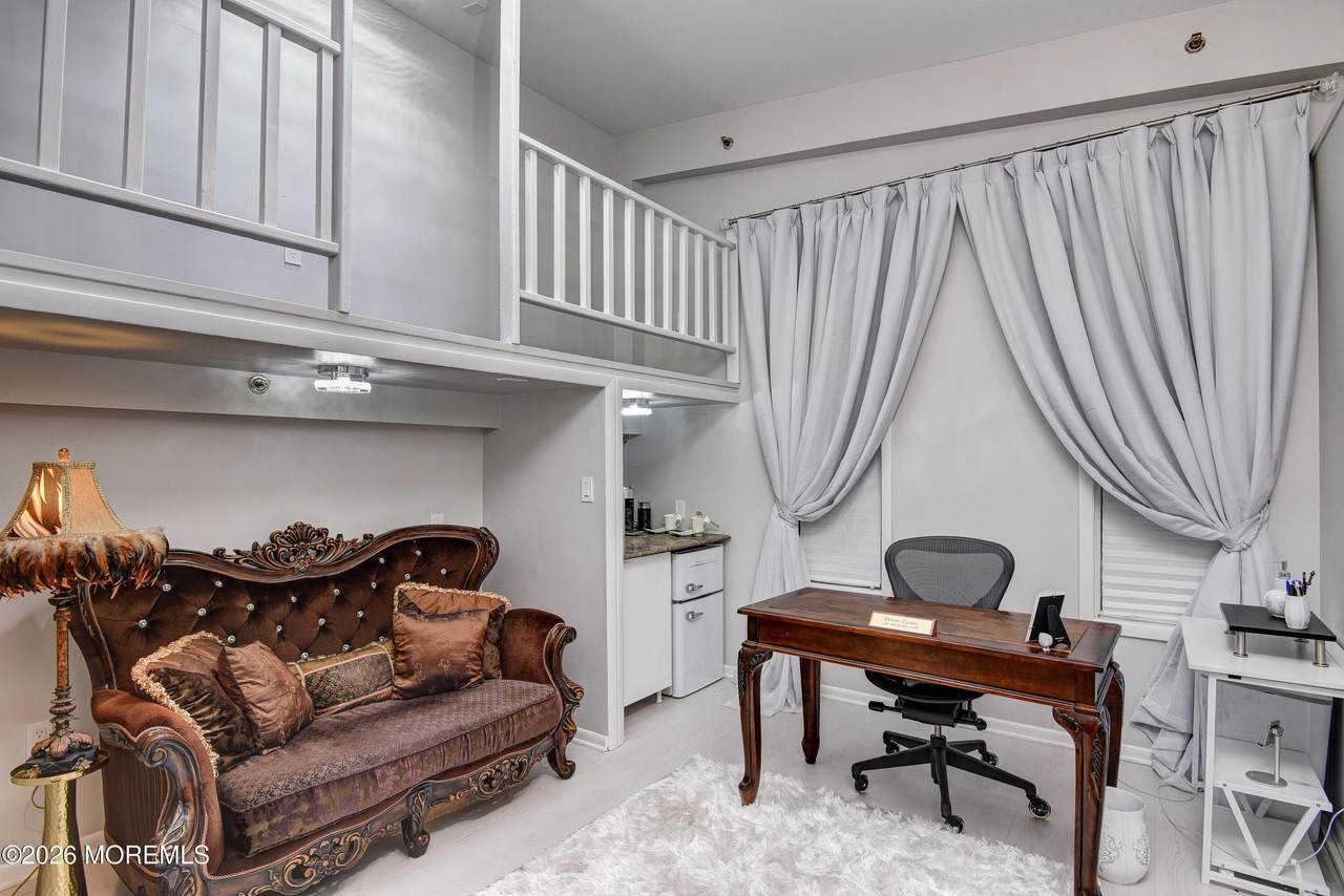 130 Maple Avenue - Photo 1