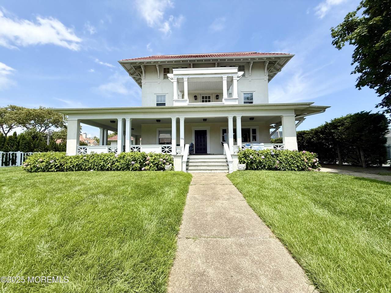 125 Cedar Avenue - Photo 1