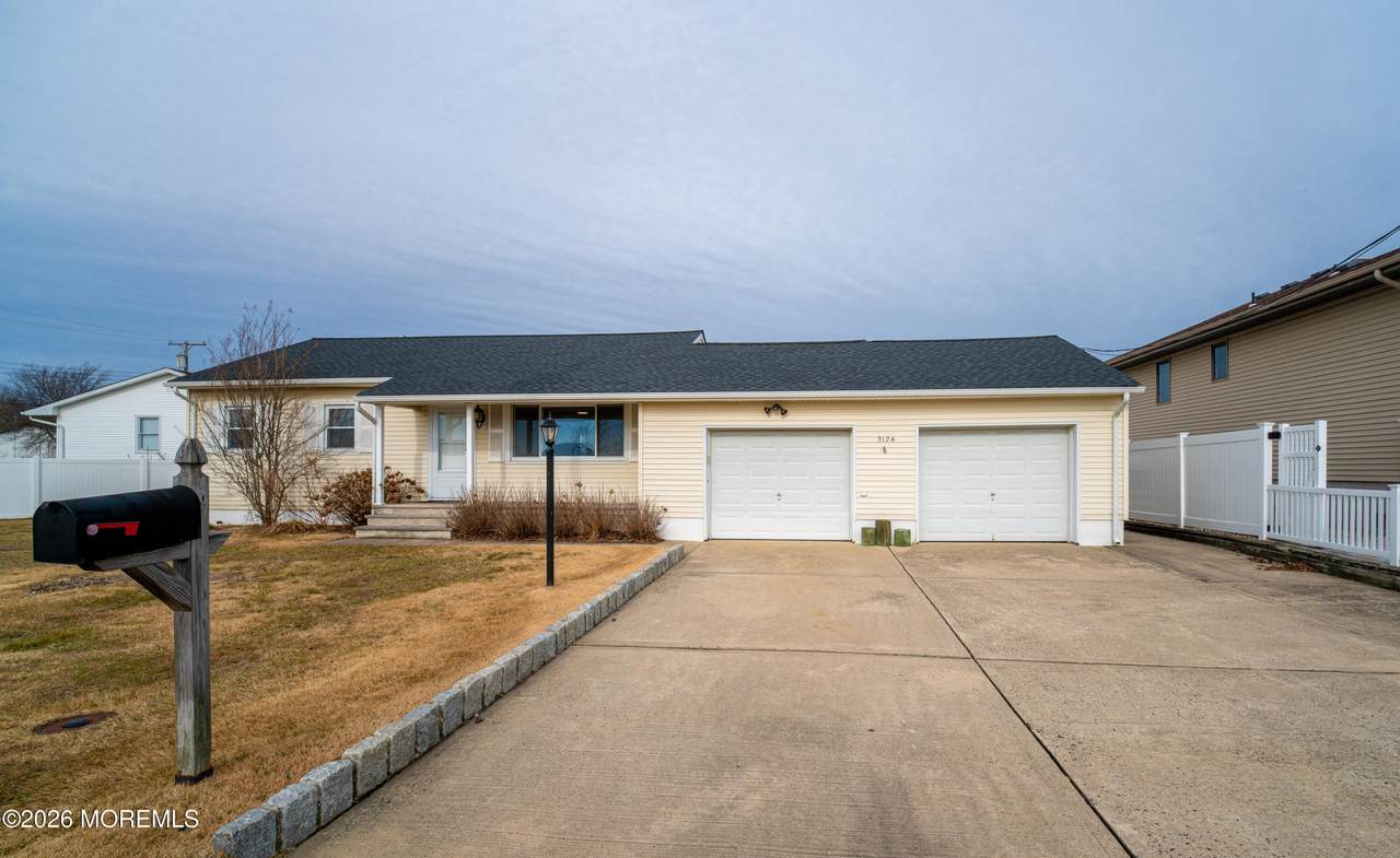 3124 Veeder Avenue - Photo 1
