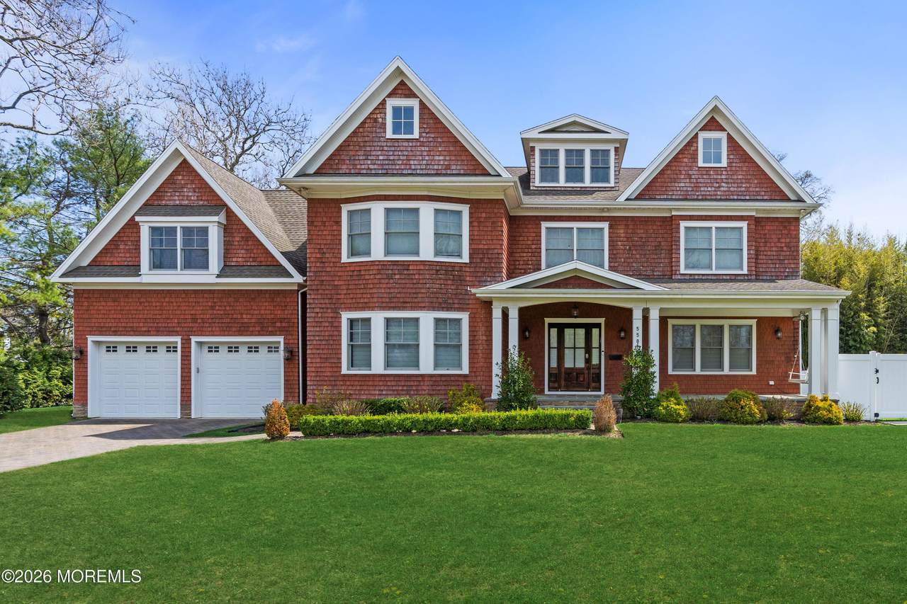 558 Cedar Avenue - Photo 1