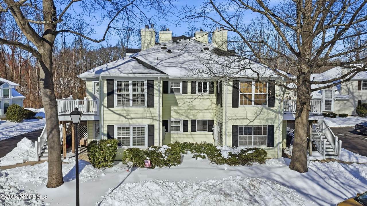 1502 Buckingham Circle - Photo 1