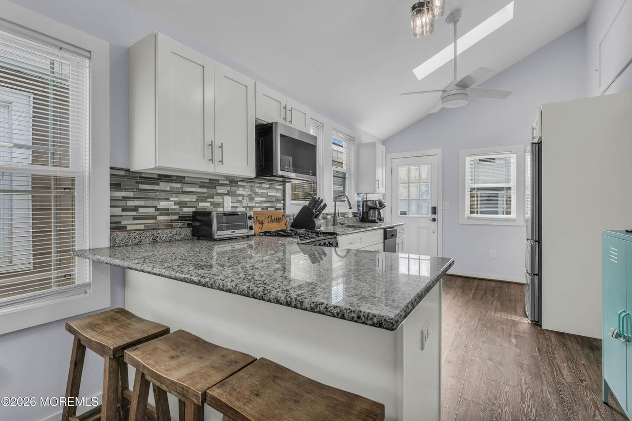 313 Grant Avenue - Photo 1