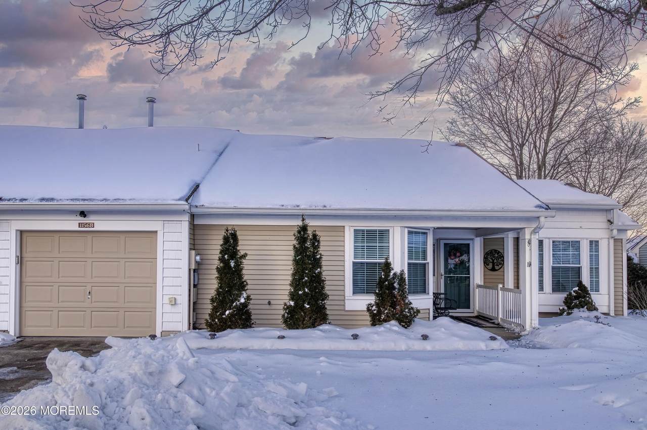 1156B Thornbury Lane - Photo 1