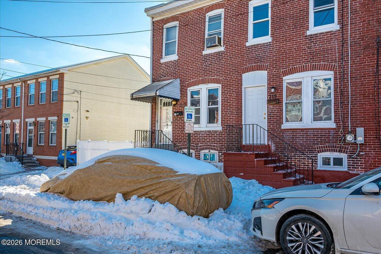 219 Phillips Avenue - Photo 1
