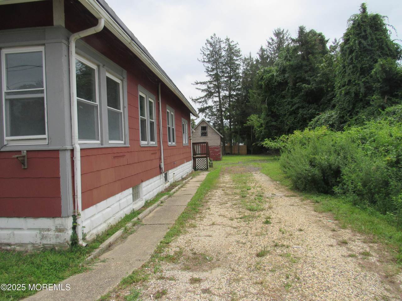 https://bt-photos.global.ssl.fastly.net/monmouth/1280_boomver_1_22602900-2.jpg