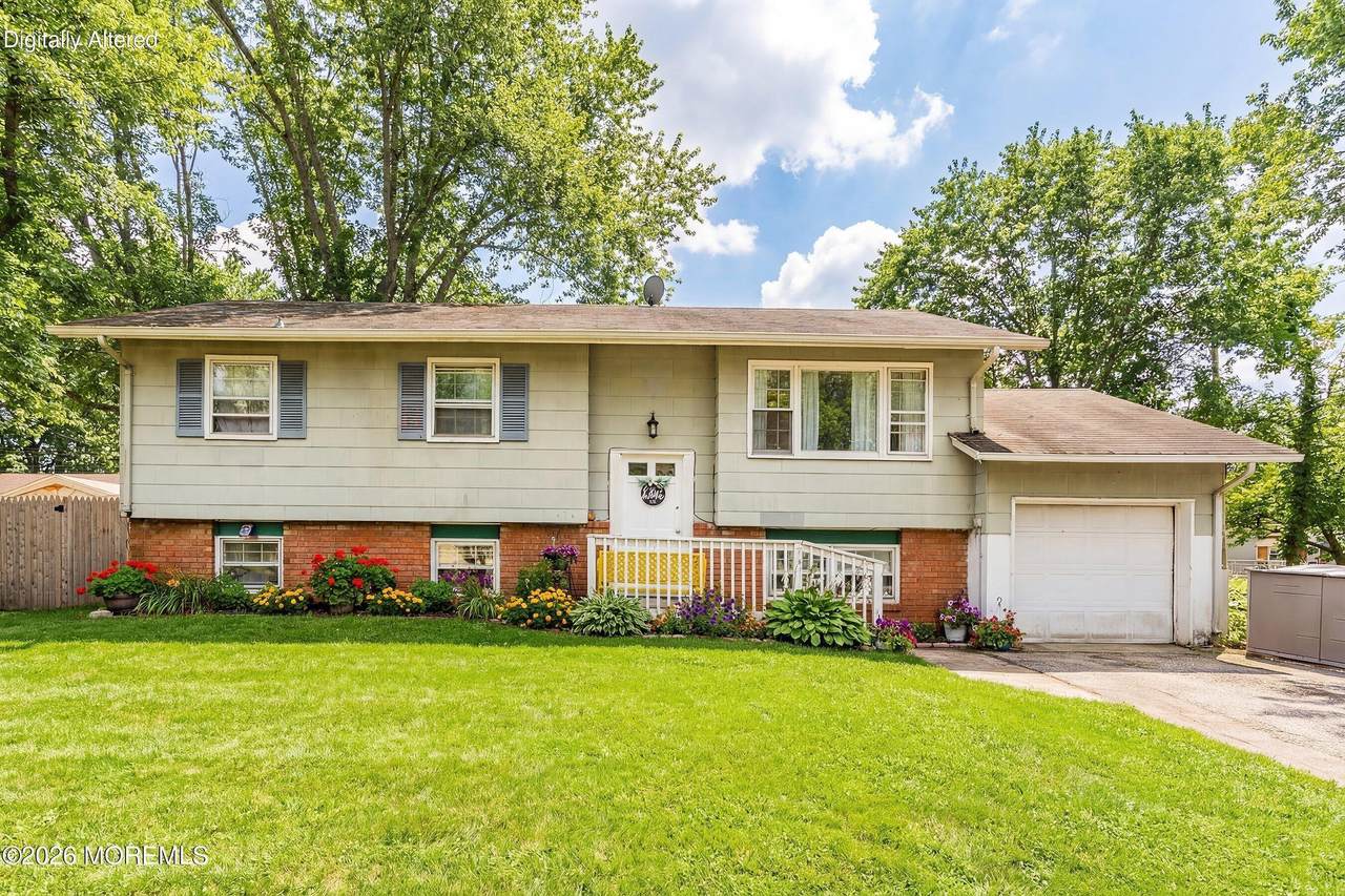 1501 Chatham Drive - Photo 1