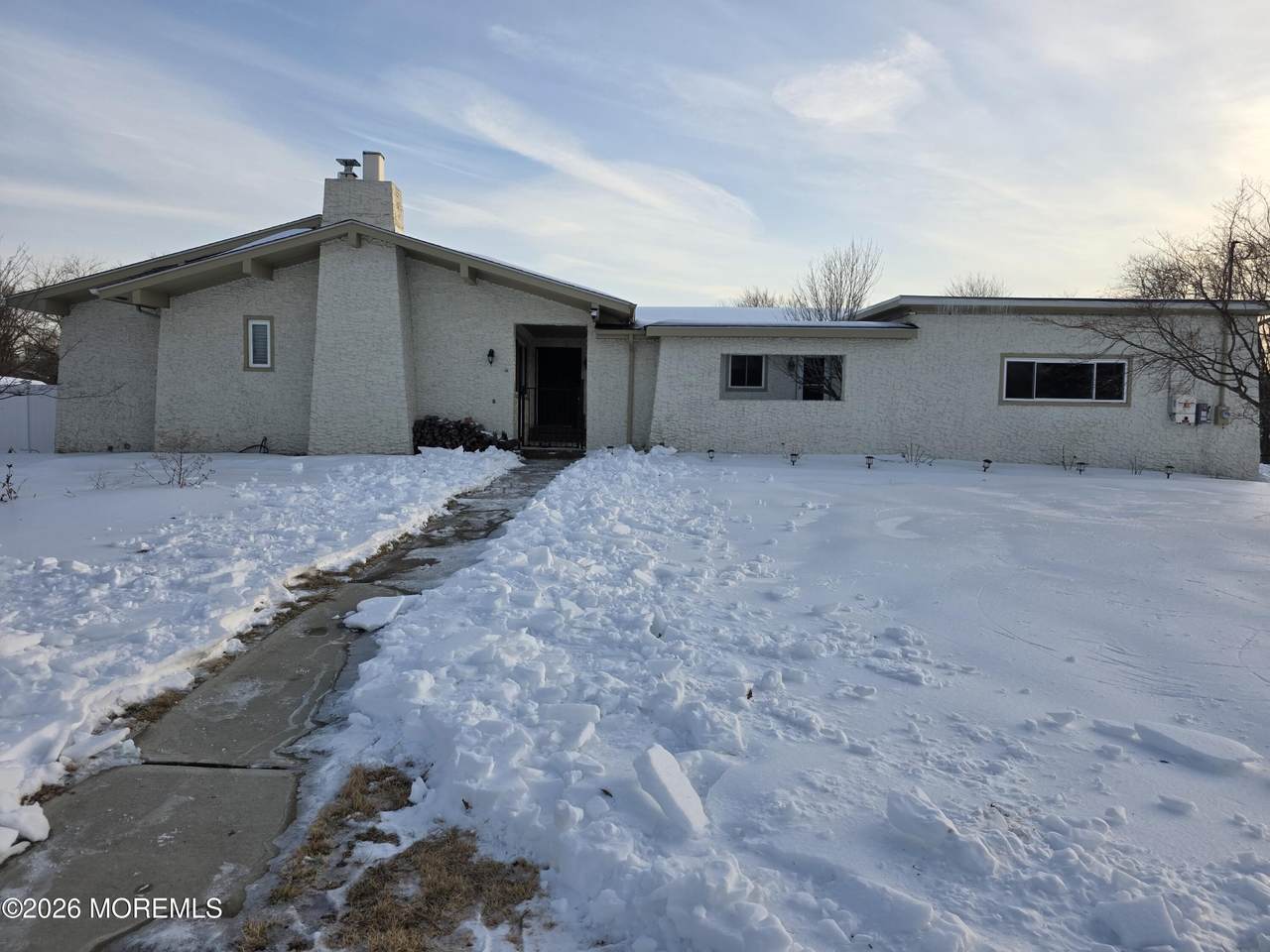 930 Fairview Drive - Photo 1