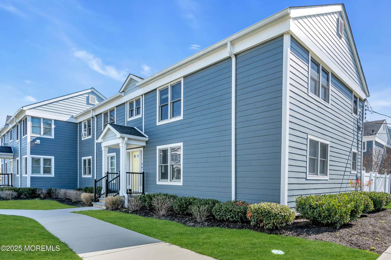 304 Deal Lake Drive - Photo 1