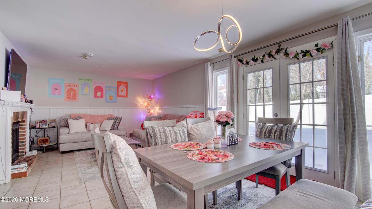 274 Bath Avenue - Photo 1