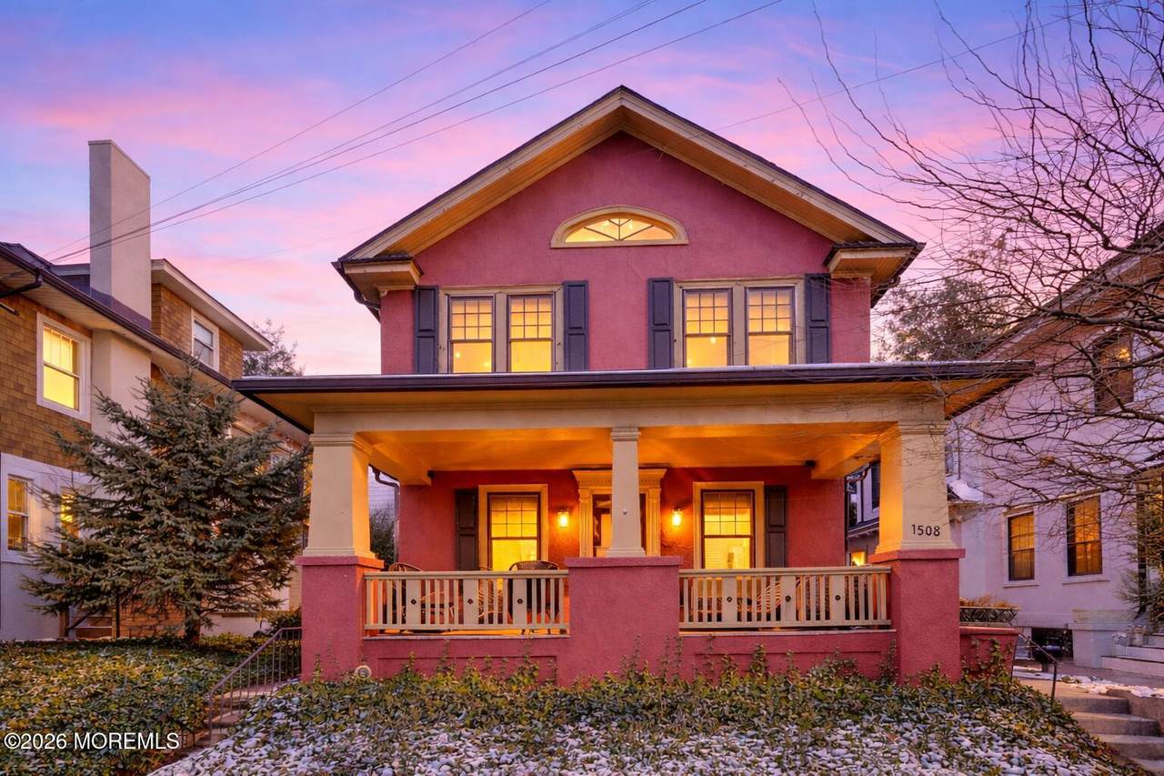 1508 Bond Street - Photo 1