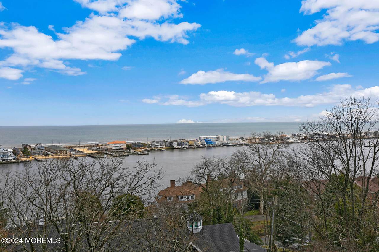 157 Portland Road - Photo 1