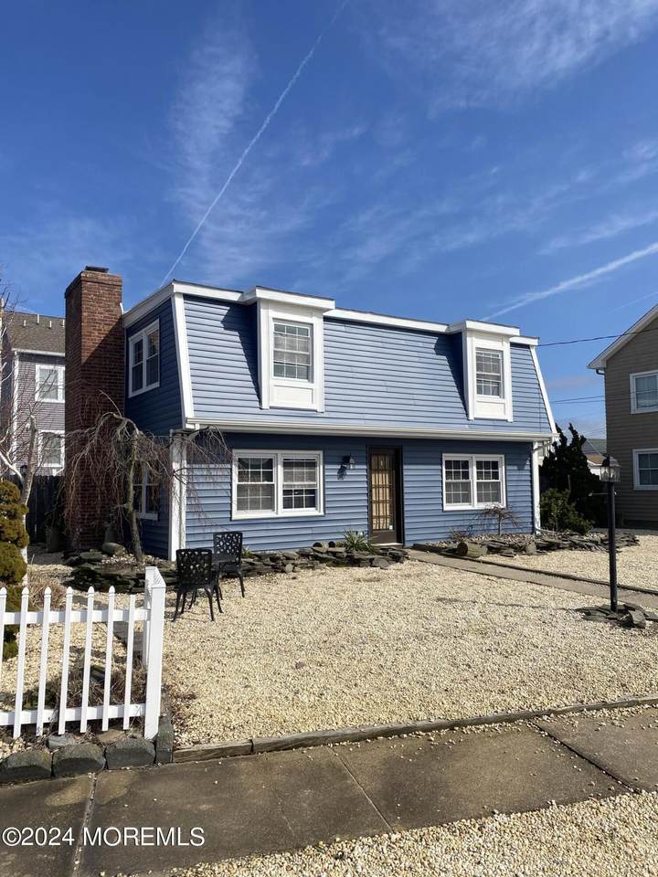 452 Marathon Court - Photo 1