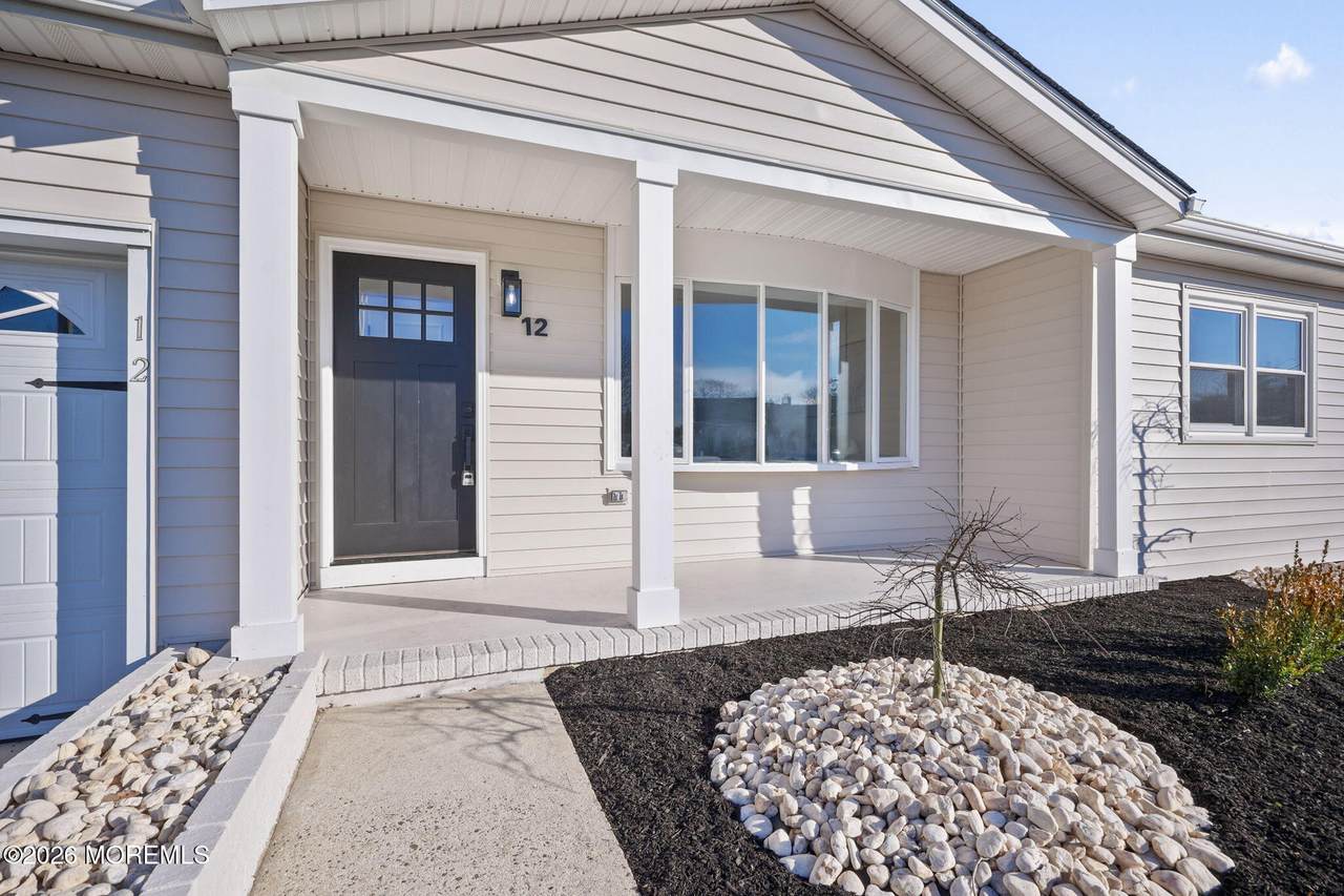 12 Oakfield Road - Photo 1