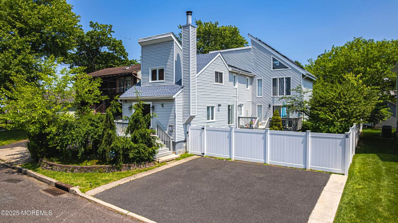76 Woodland Drive - Photo 1