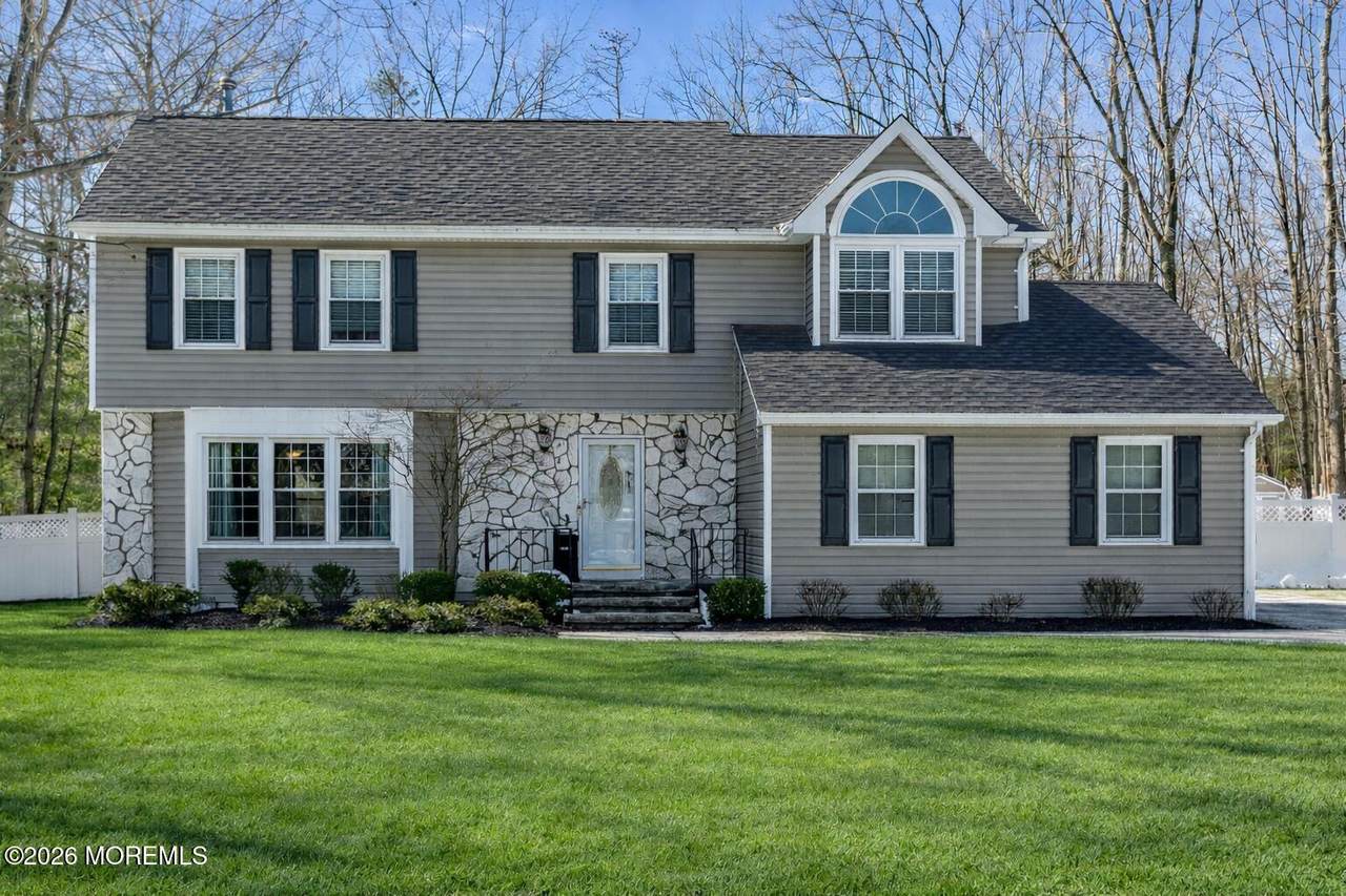10 Kevin Dale Place - Photo 1