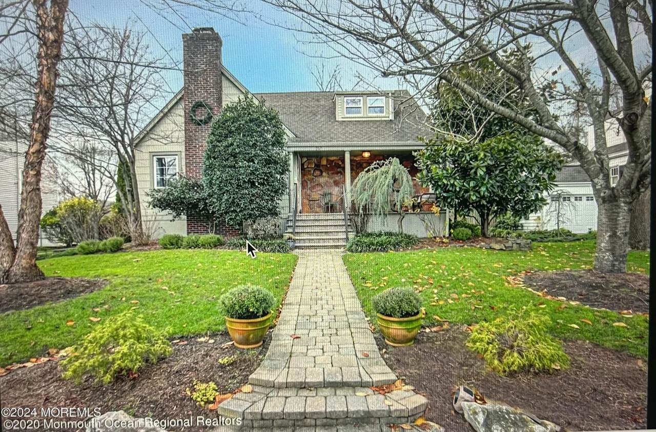 240 Oakhurst Road - Photo 1