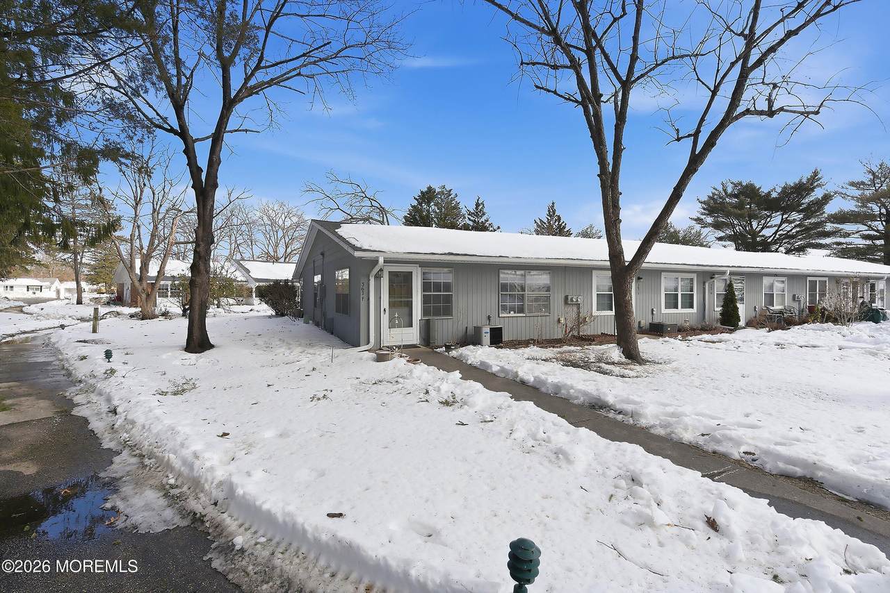 367F Chesterfield Court - Photo 1