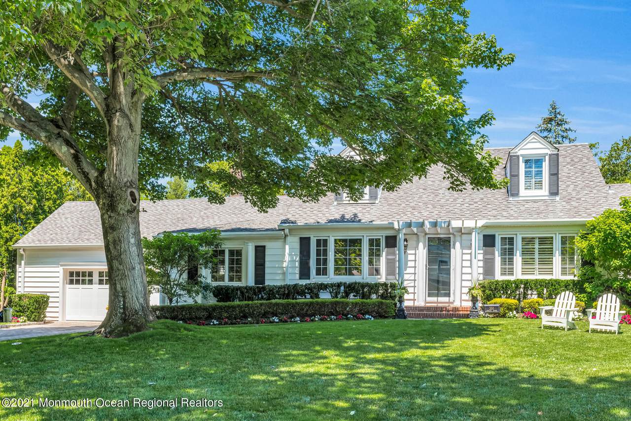 200 Lorraine Avenue - Photo 1