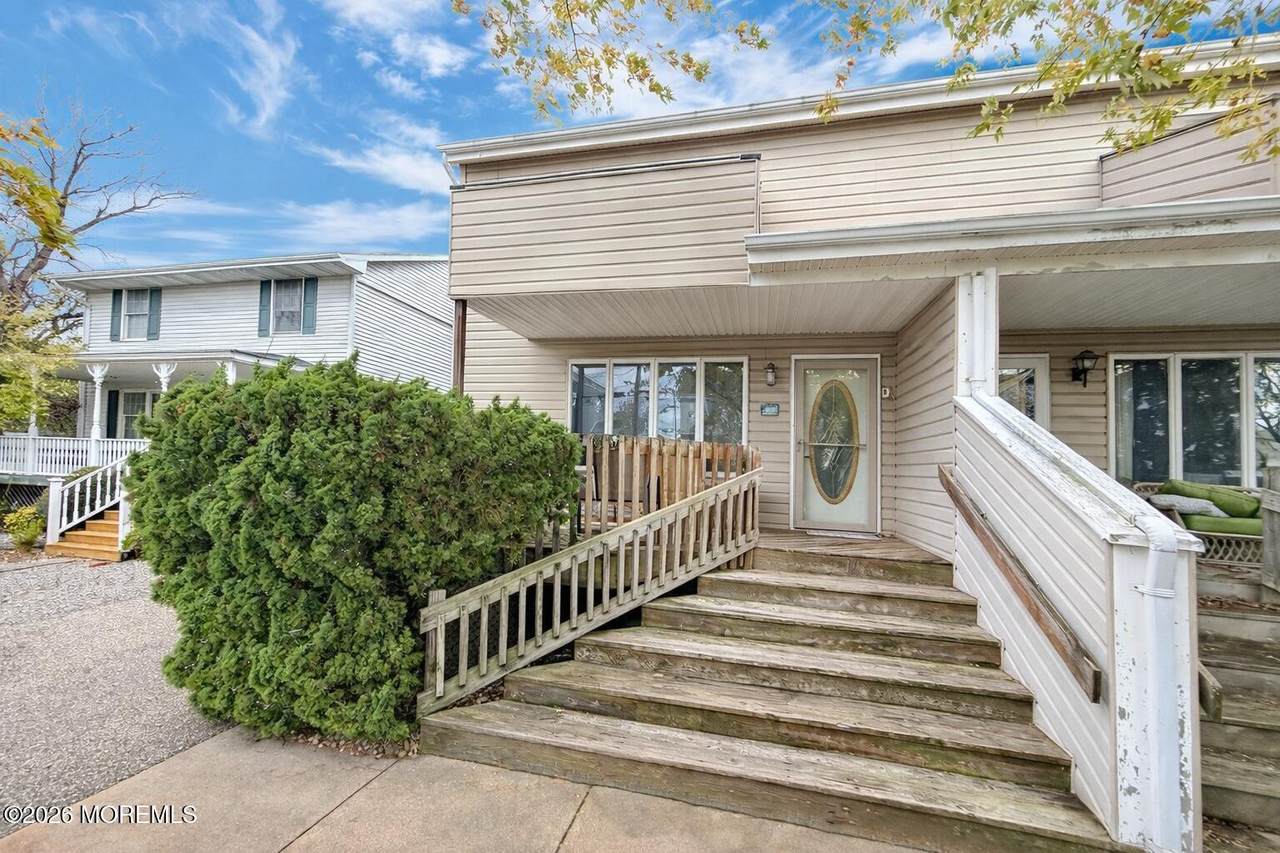 106 Trinidad Avenue - Photo 1
