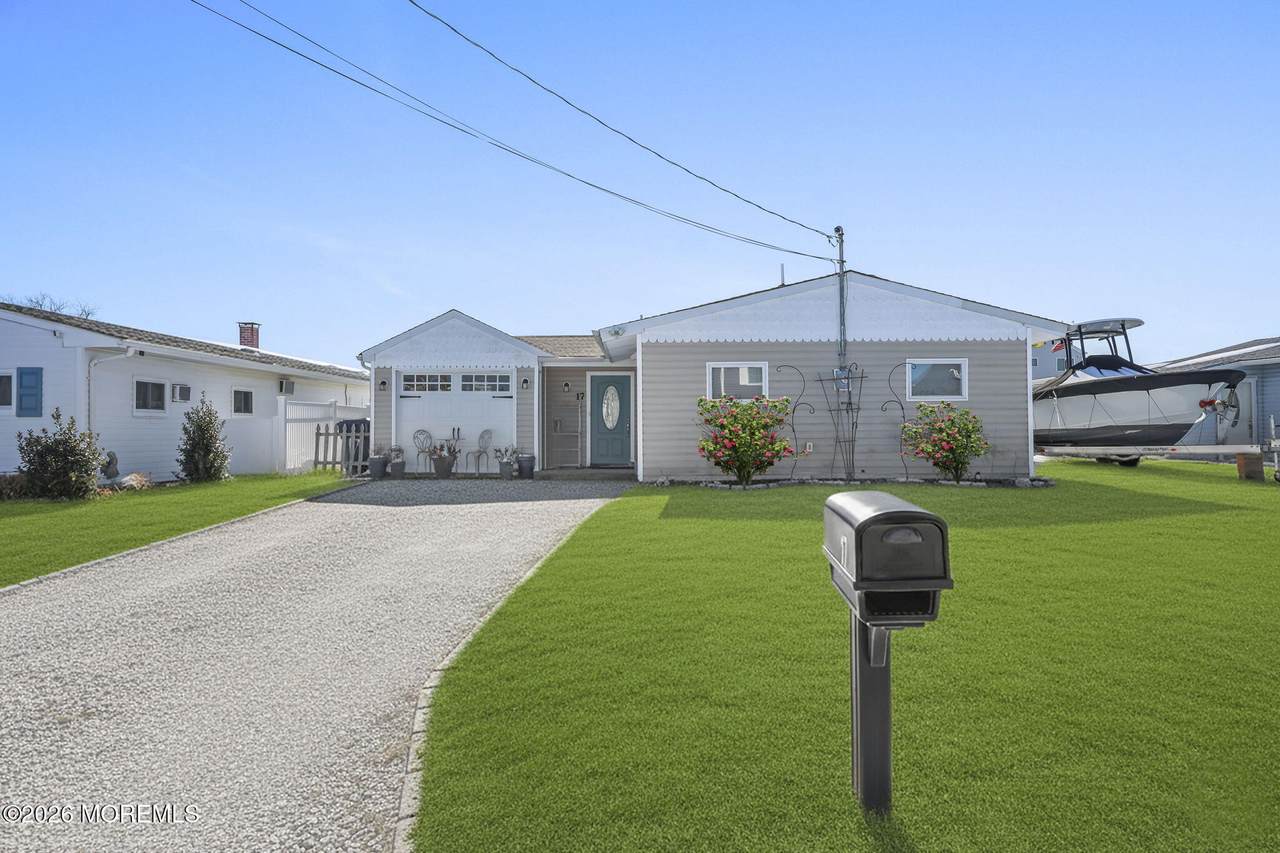 17 Lake Huron Drive - Photo 1